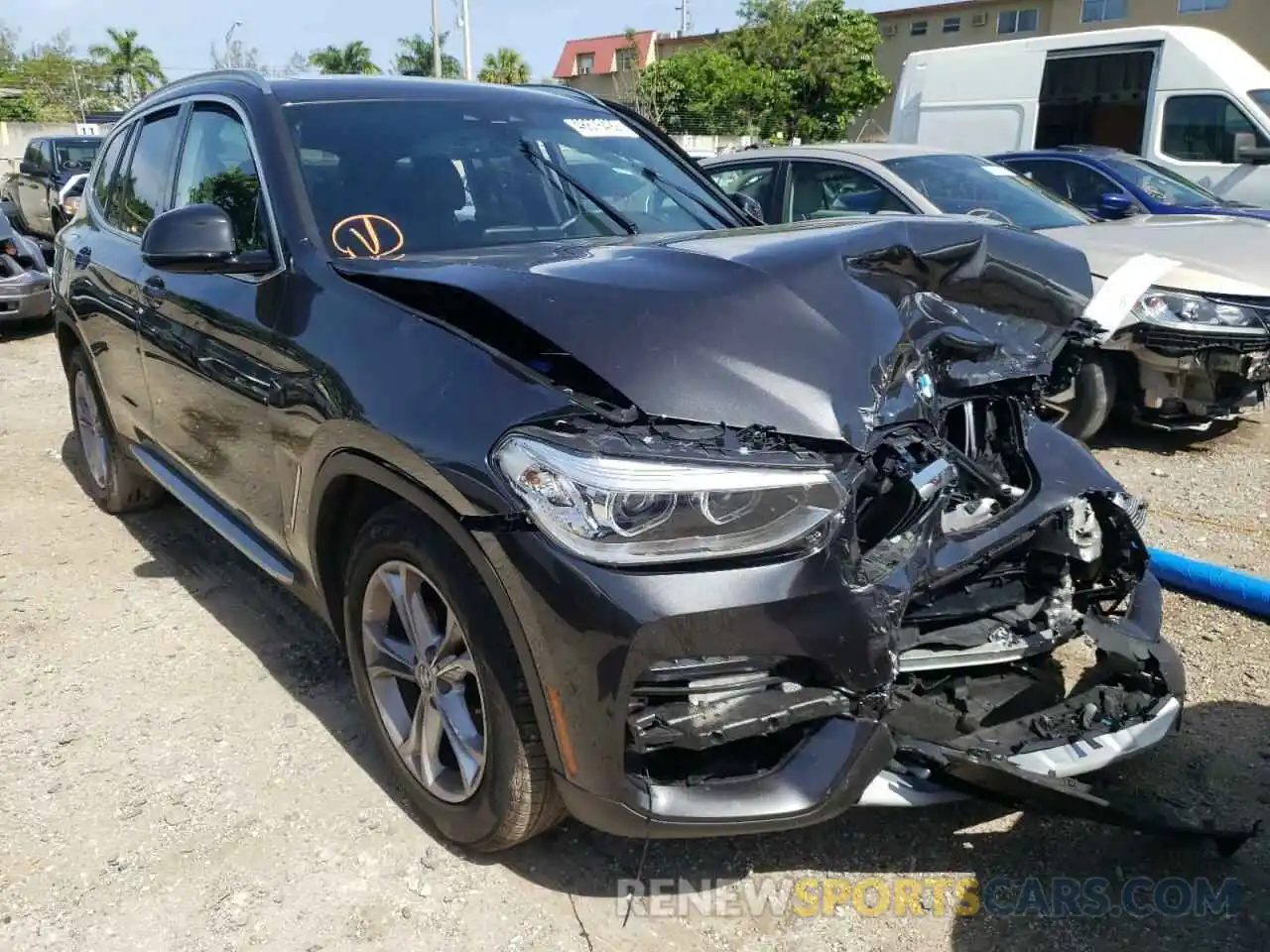 1 Photograph of a damaged car 5UXTY3C09M9H97290 BMW X3 2021