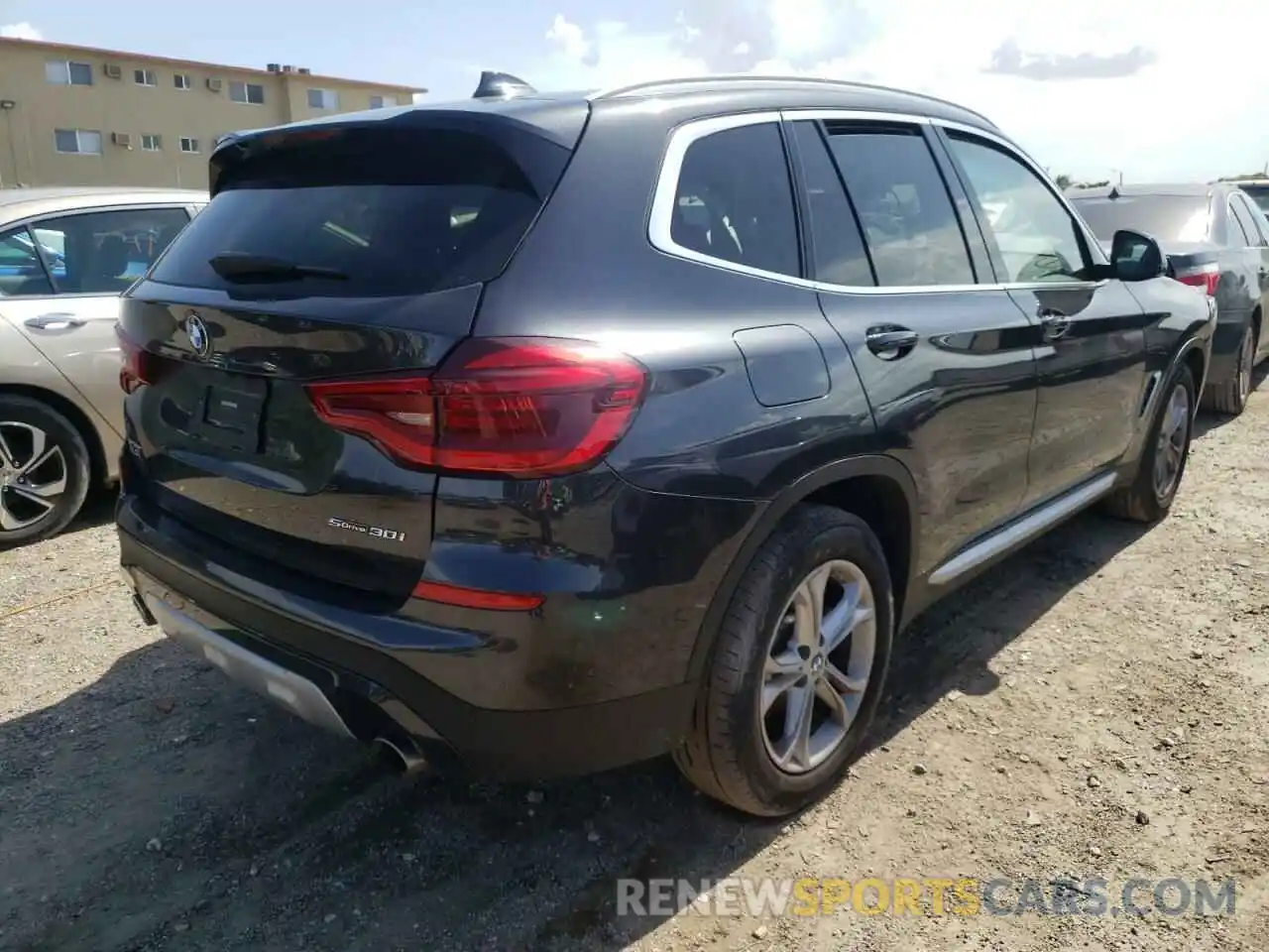 4 Фотография поврежденного автомобиля 5UXTY3C09M9H97290 BMW X3 2021