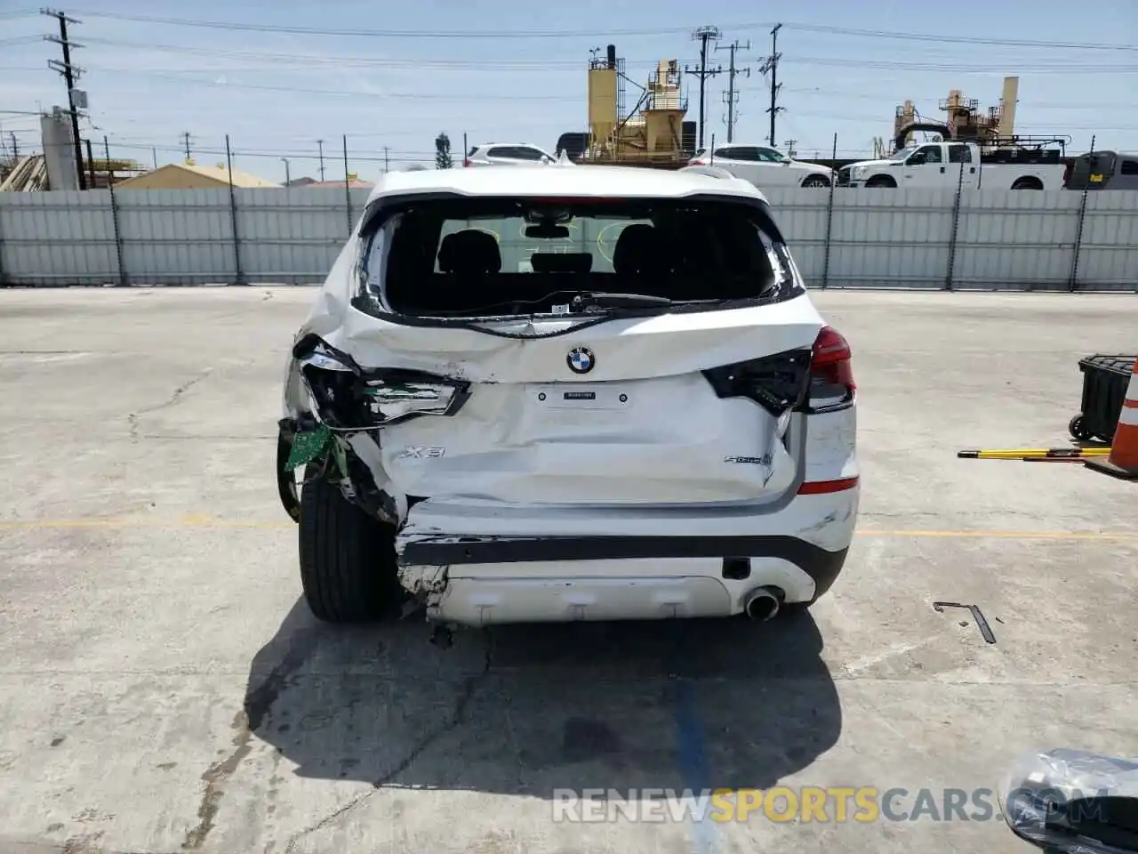 9 Photograph of a damaged car 5UXTY3C0XM9E19950 BMW X3 2021