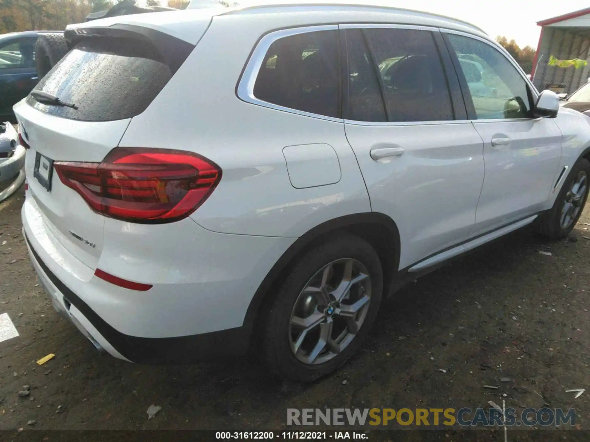 4 Photograph of a damaged car 5UXTY3C0XM9F07087 BMW X3 2021