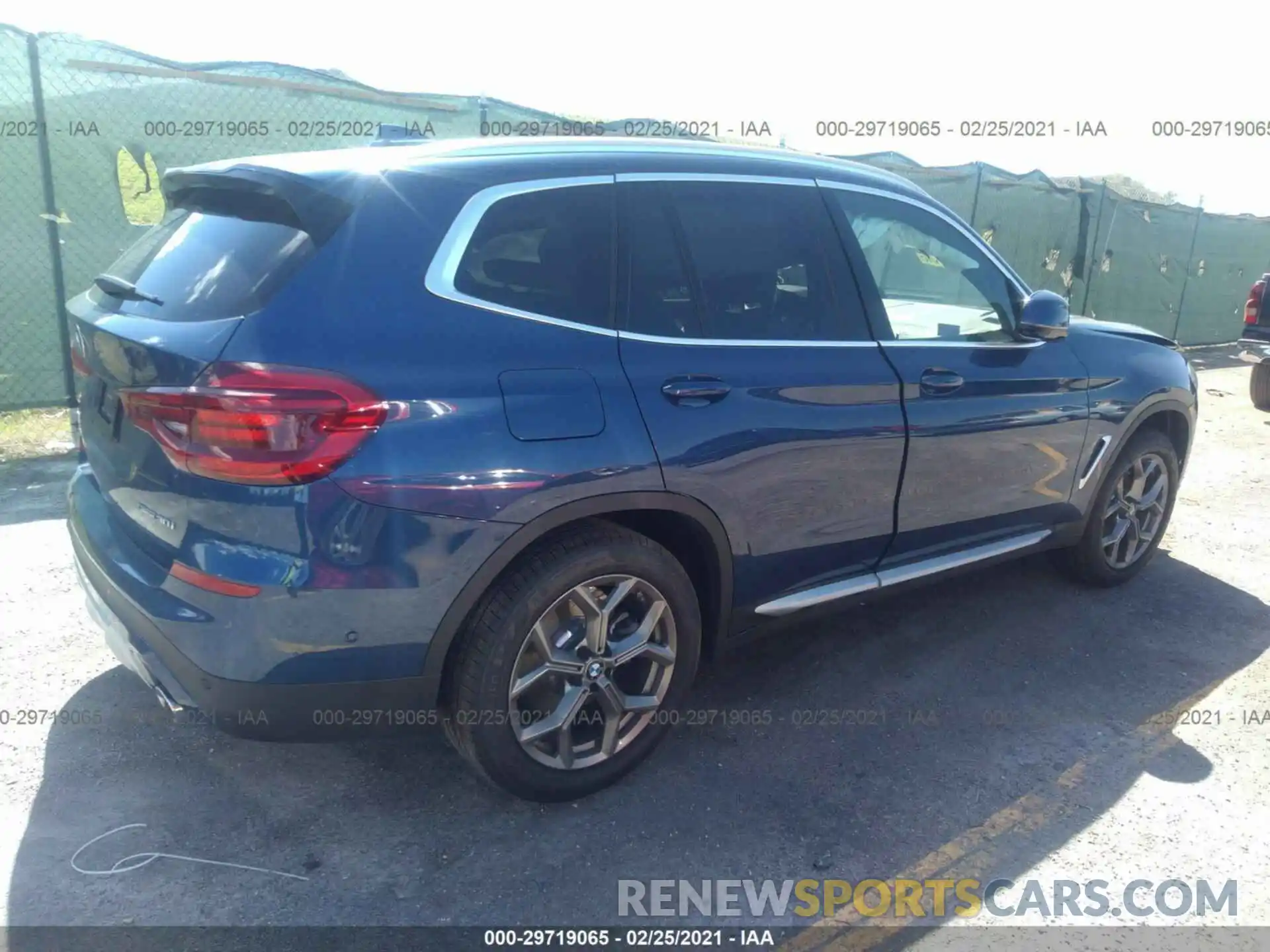 4 Фотография поврежденного автомобиля 5UXTY3C0XM9F68391 BMW X3 2021