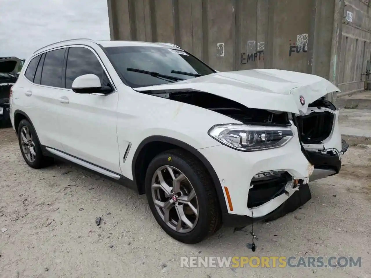 1 Photograph of a damaged car 5UXTY3C0XM9H83401 BMW X3 2021