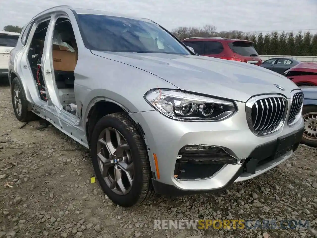 1 Photograph of a damaged car 5UXTY5C00M9F40160 BMW X3 2021