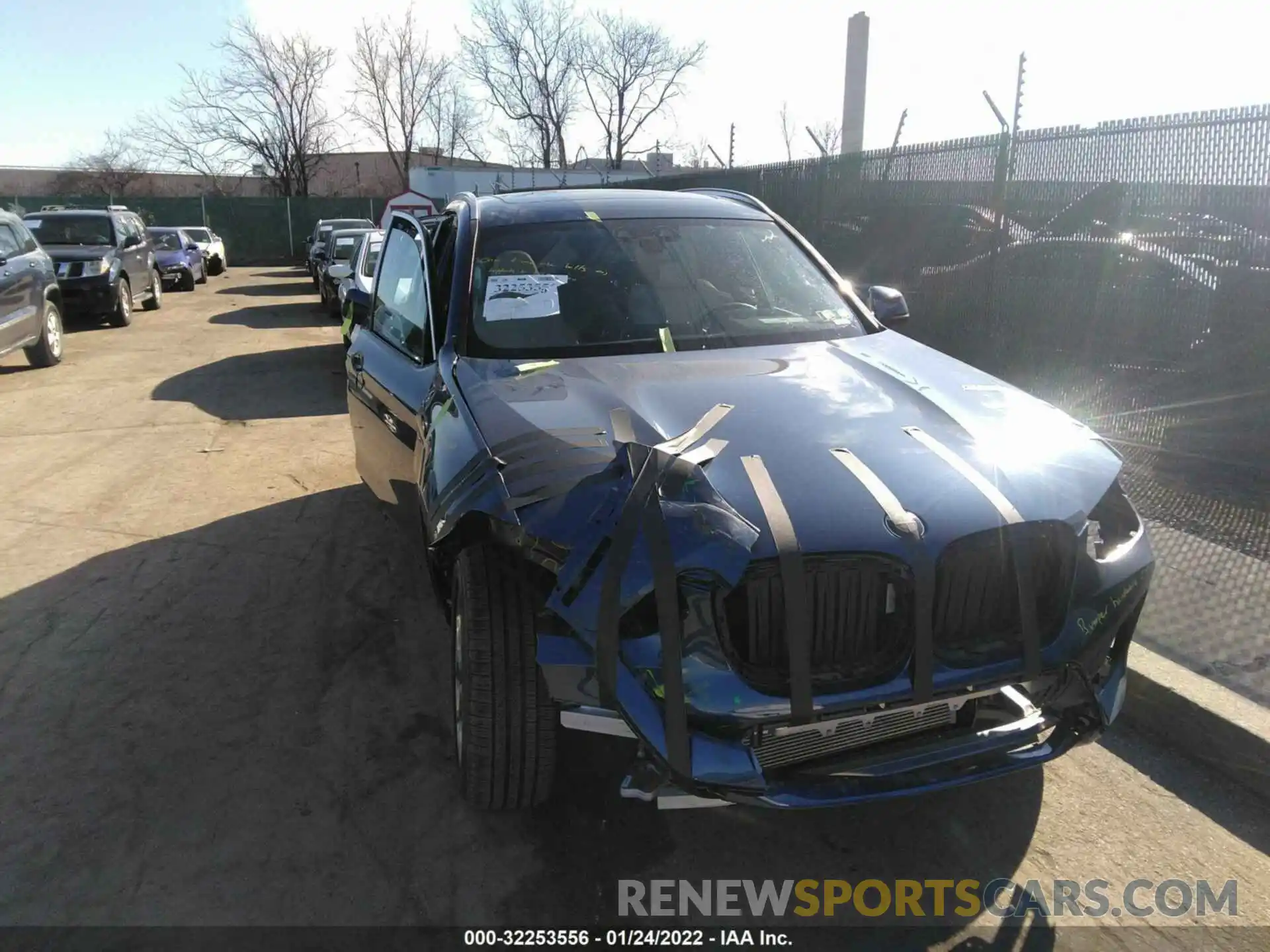 6 Photograph of a damaged car 5UXTY5C00M9F82392 BMW X3 2021