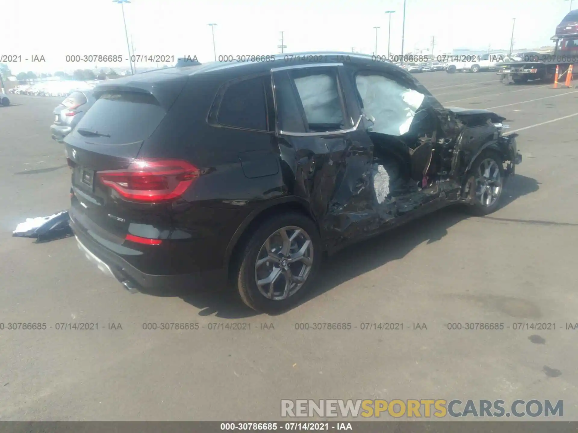 4 Photograph of a damaged car 5UXTY5C00M9F94333 BMW X3 2021