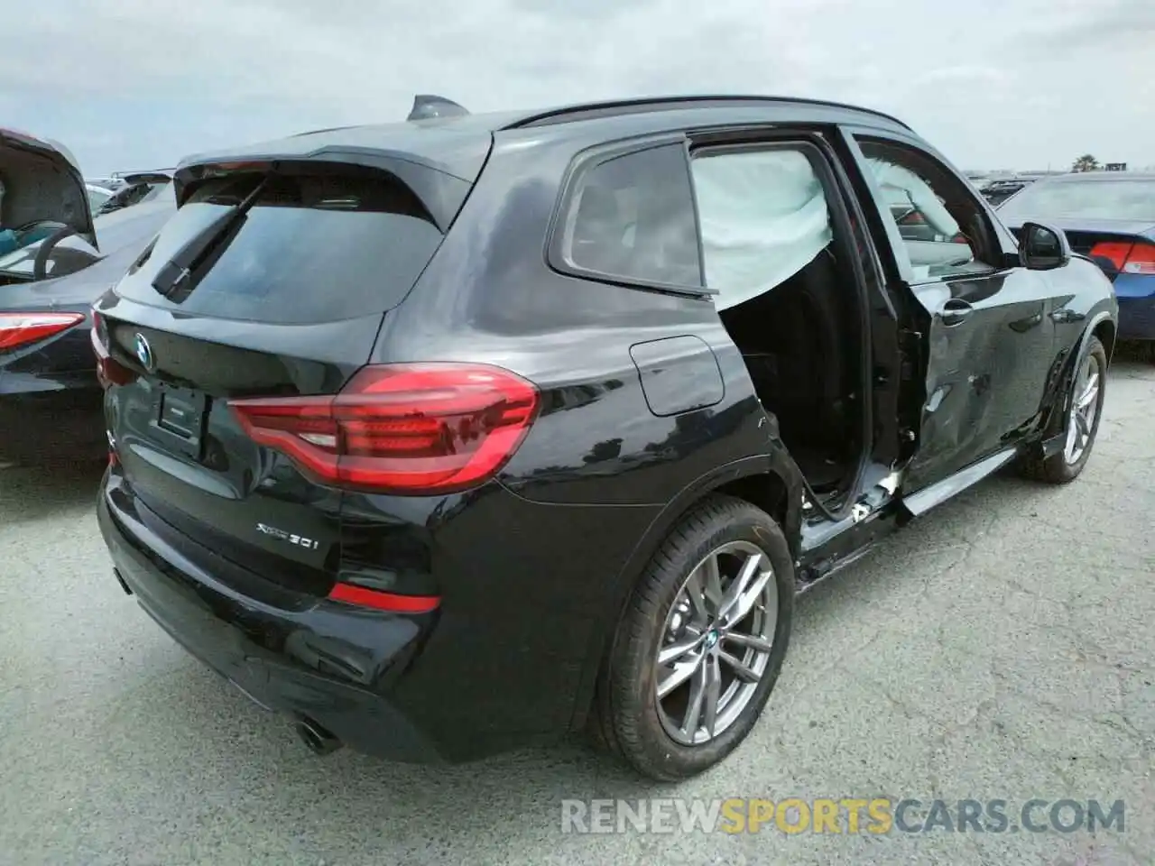 4 Фотография поврежденного автомобиля 5UXTY5C00M9G79768 BMW X3 2021