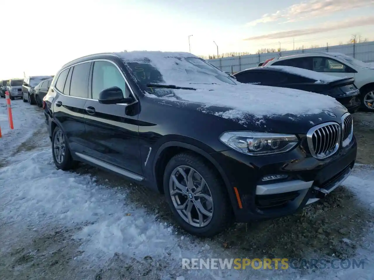 1 Photograph of a damaged car 5UXTY5C00M9H01462 BMW X3 2021