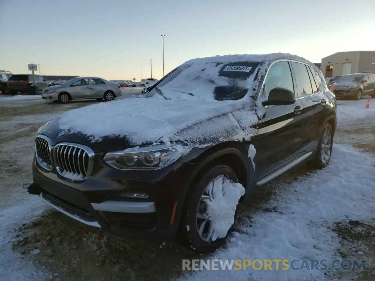 2 Photograph of a damaged car 5UXTY5C00M9H01462 BMW X3 2021