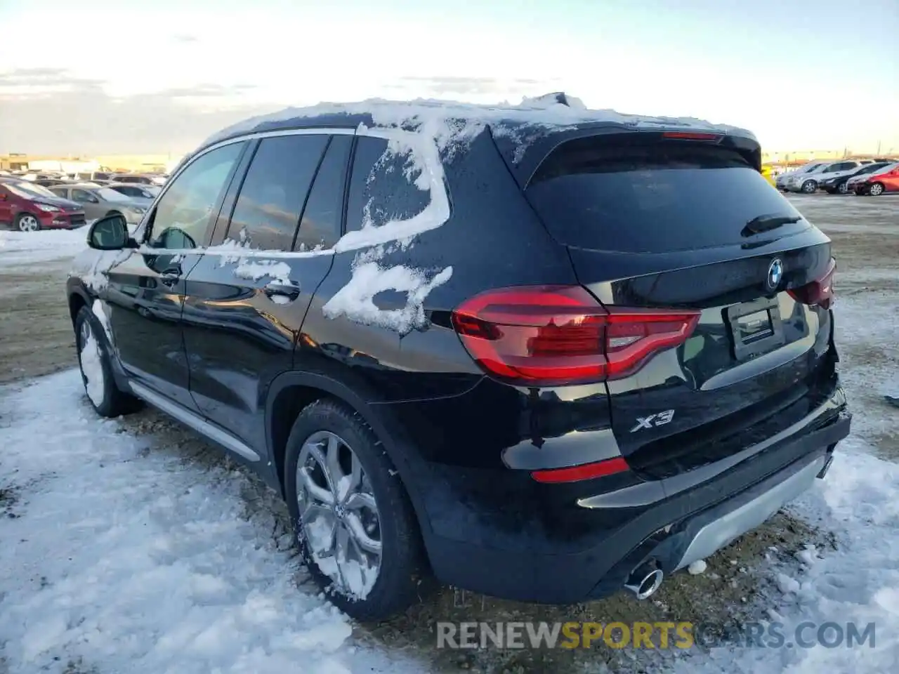 3 Photograph of a damaged car 5UXTY5C00M9H01462 BMW X3 2021