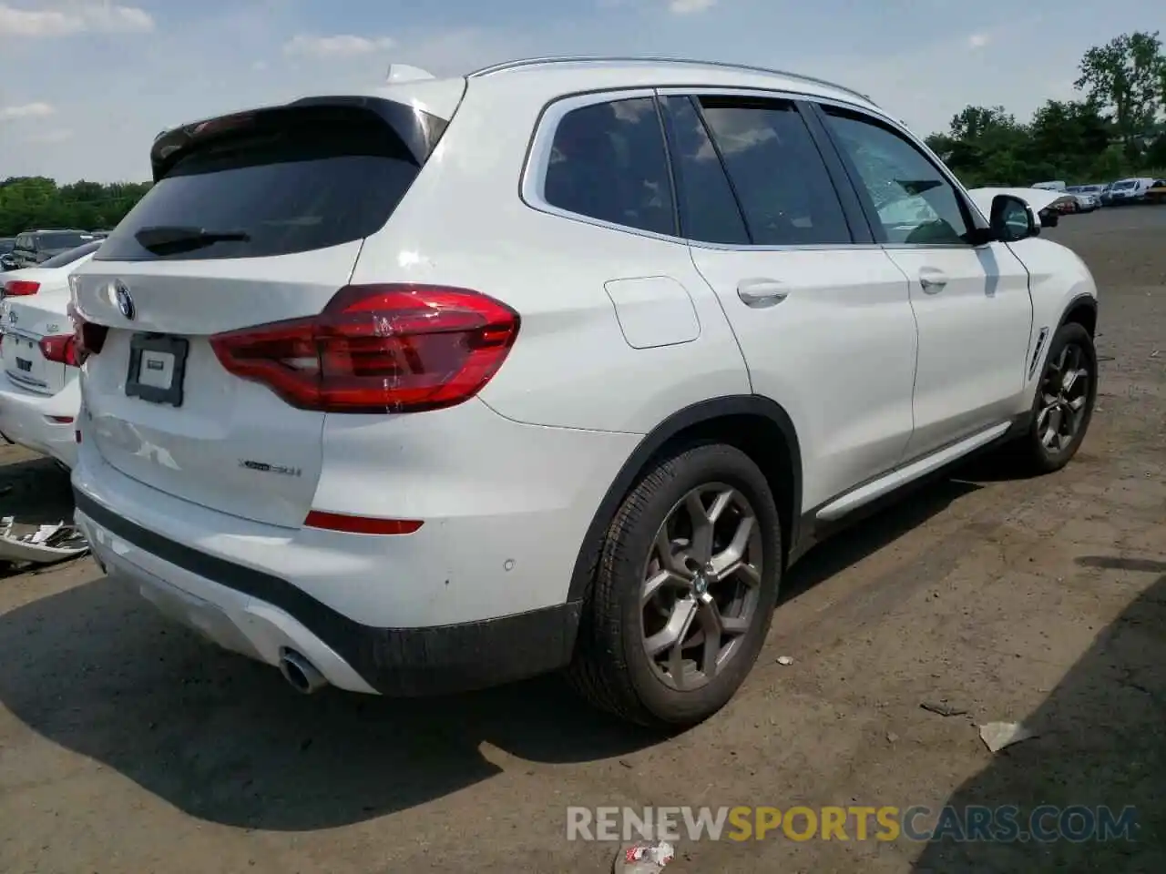 4 Photograph of a damaged car 5UXTY5C00M9H55862 BMW X3 2021