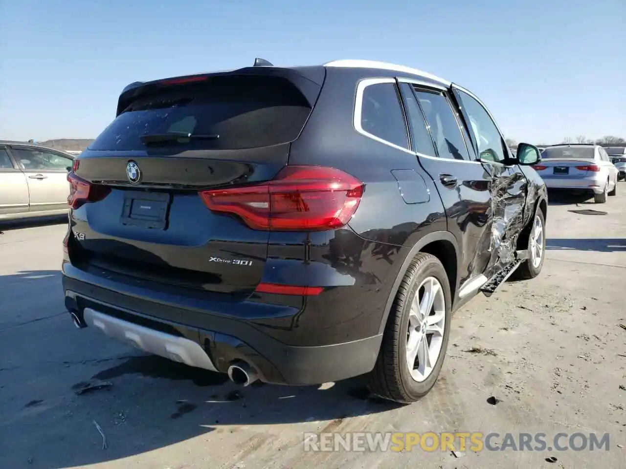 4 Photograph of a damaged car 5UXTY5C00M9H99604 BMW X3 2021