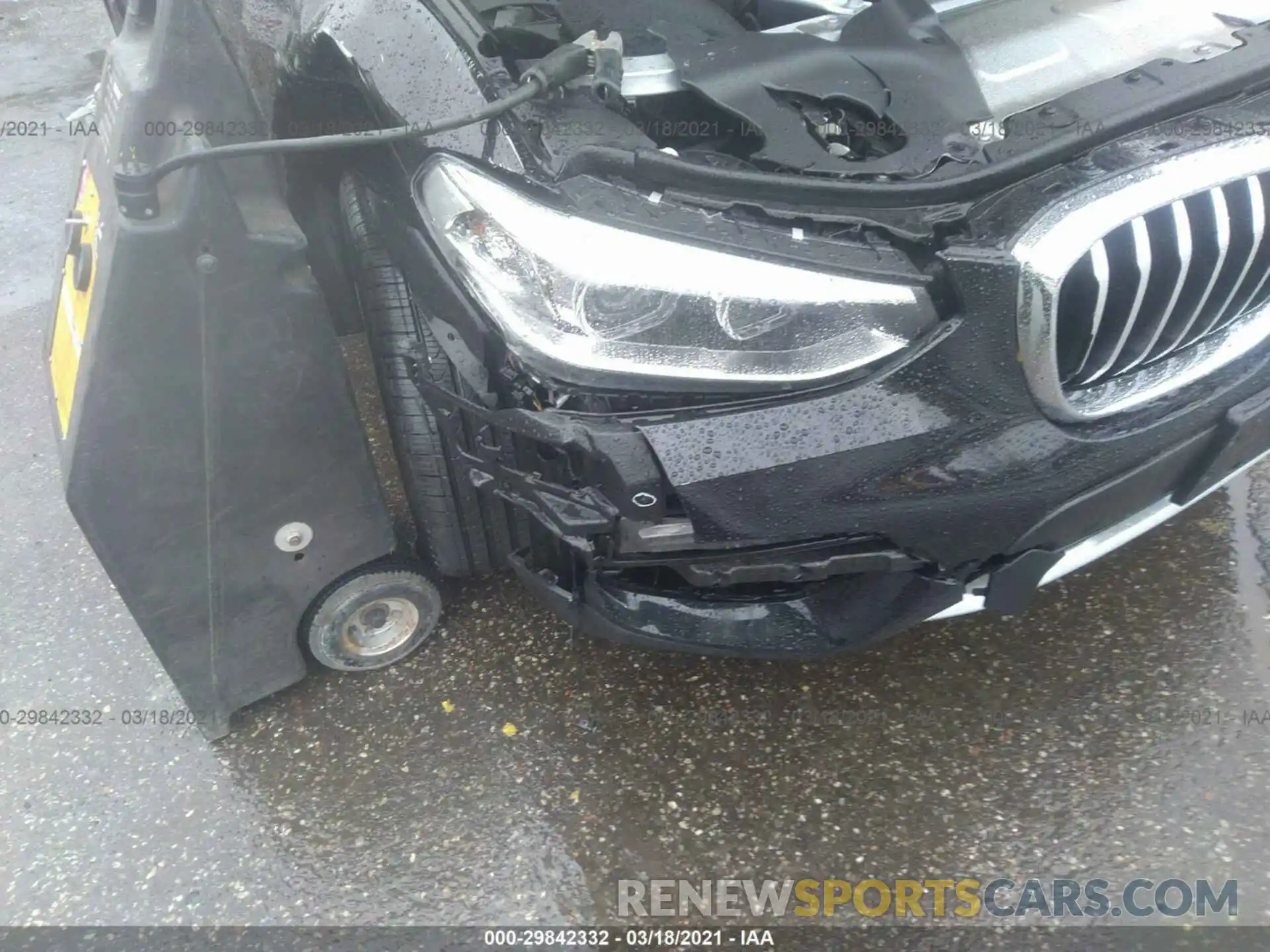 6 Photograph of a damaged car 5UXTY5C01M9D90625 BMW X3 2021