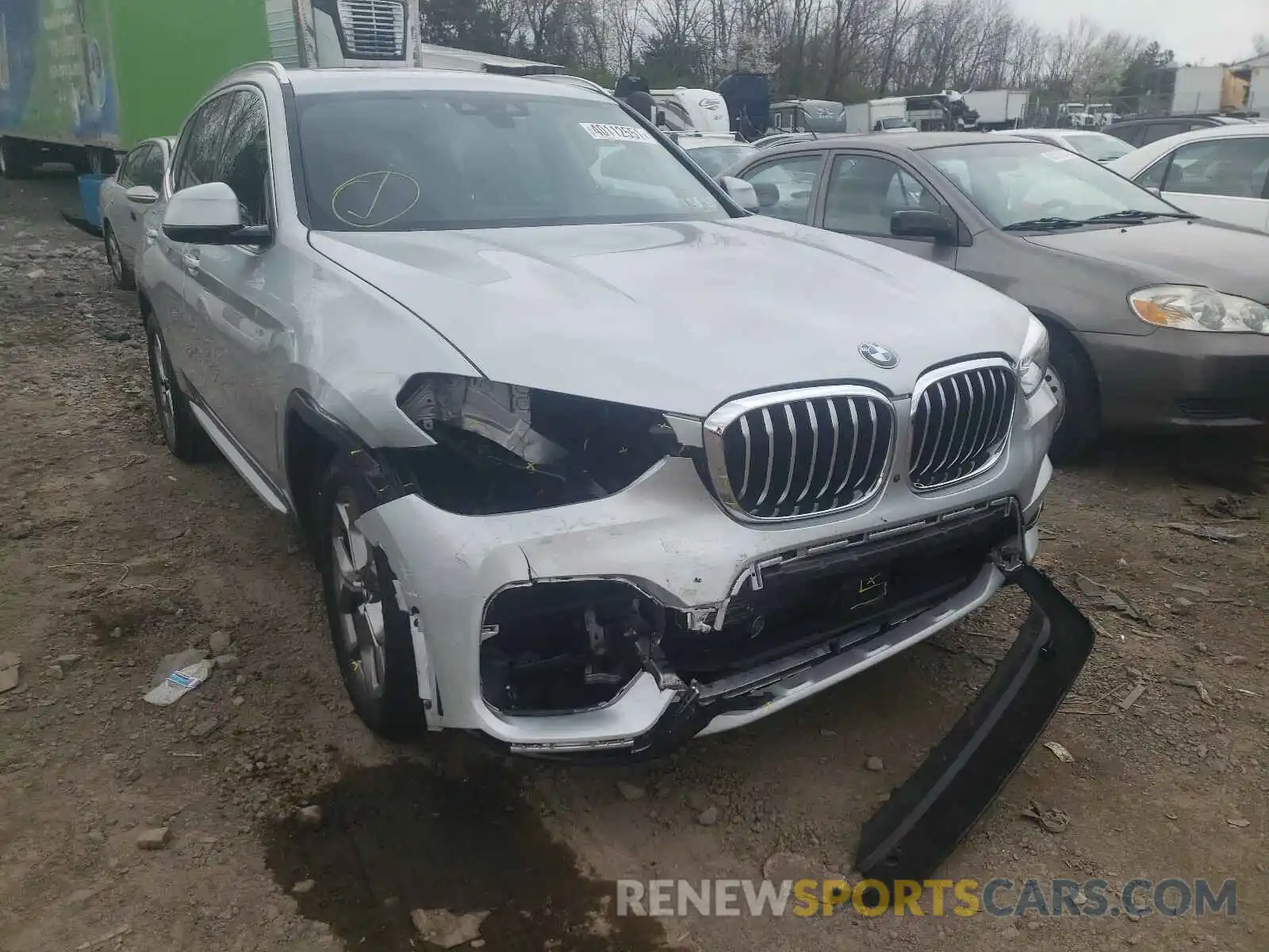 1 Photograph of a damaged car 5UXTY5C01M9E60740 BMW X3 2021