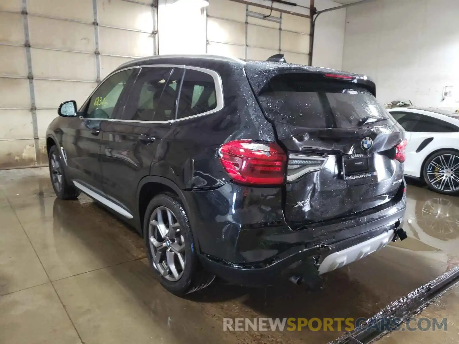 3 Photograph of a damaged car 5UXTY5C01M9E99635 BMW X3 2021