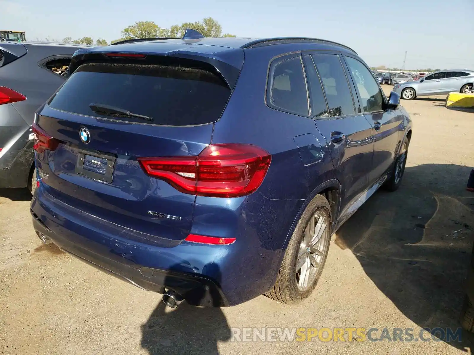 4 Photograph of a damaged car 5UXTY5C01M9F98889 BMW X3 2021