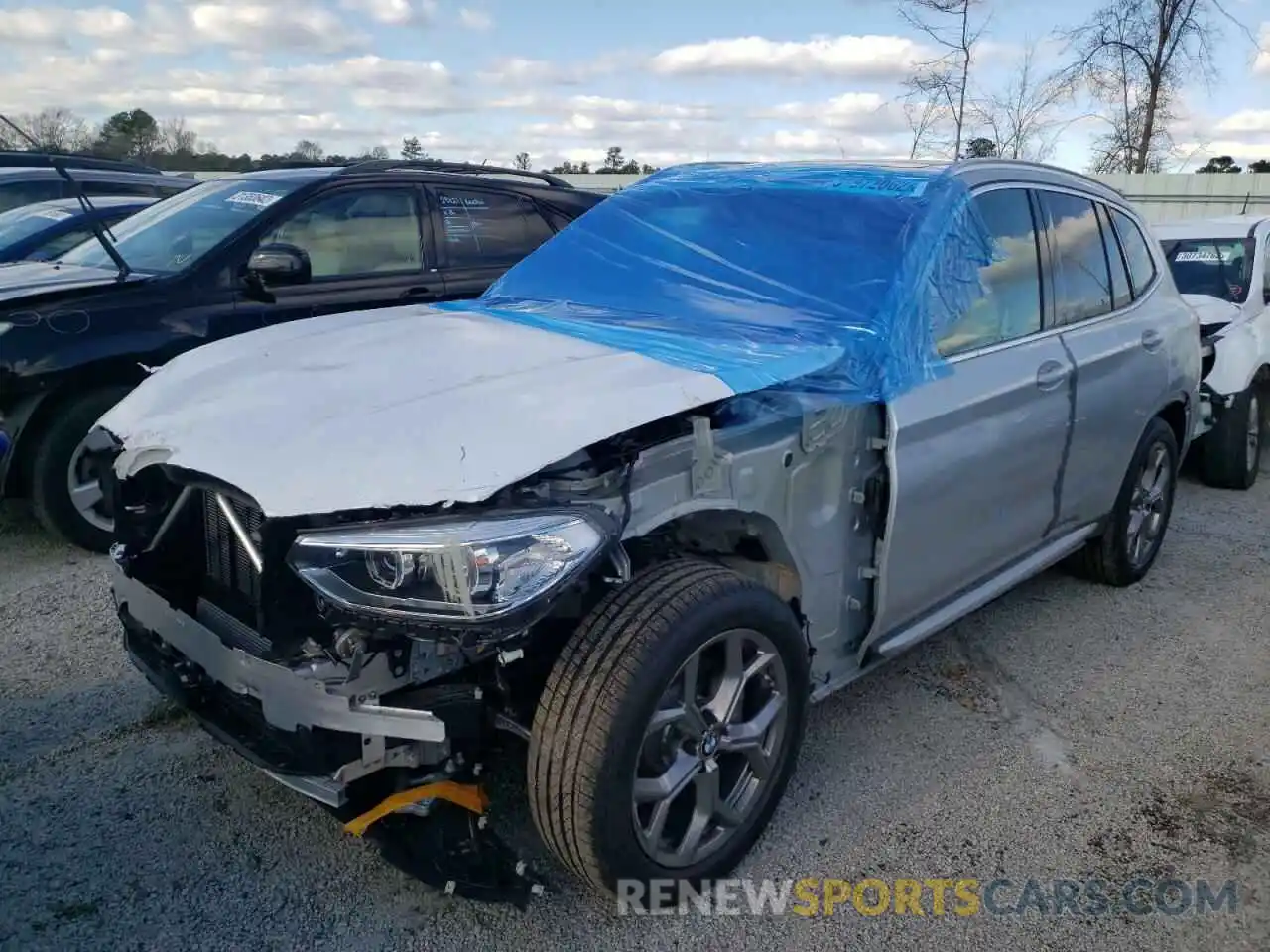 2 Photograph of a damaged car 5UXTY5C01M9G24214 BMW X3 2021