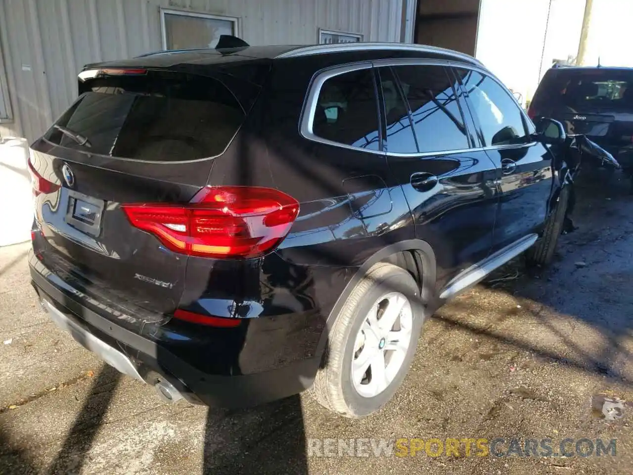 4 Photograph of a damaged car 5UXTY5C01M9H99188 BMW X3 2021