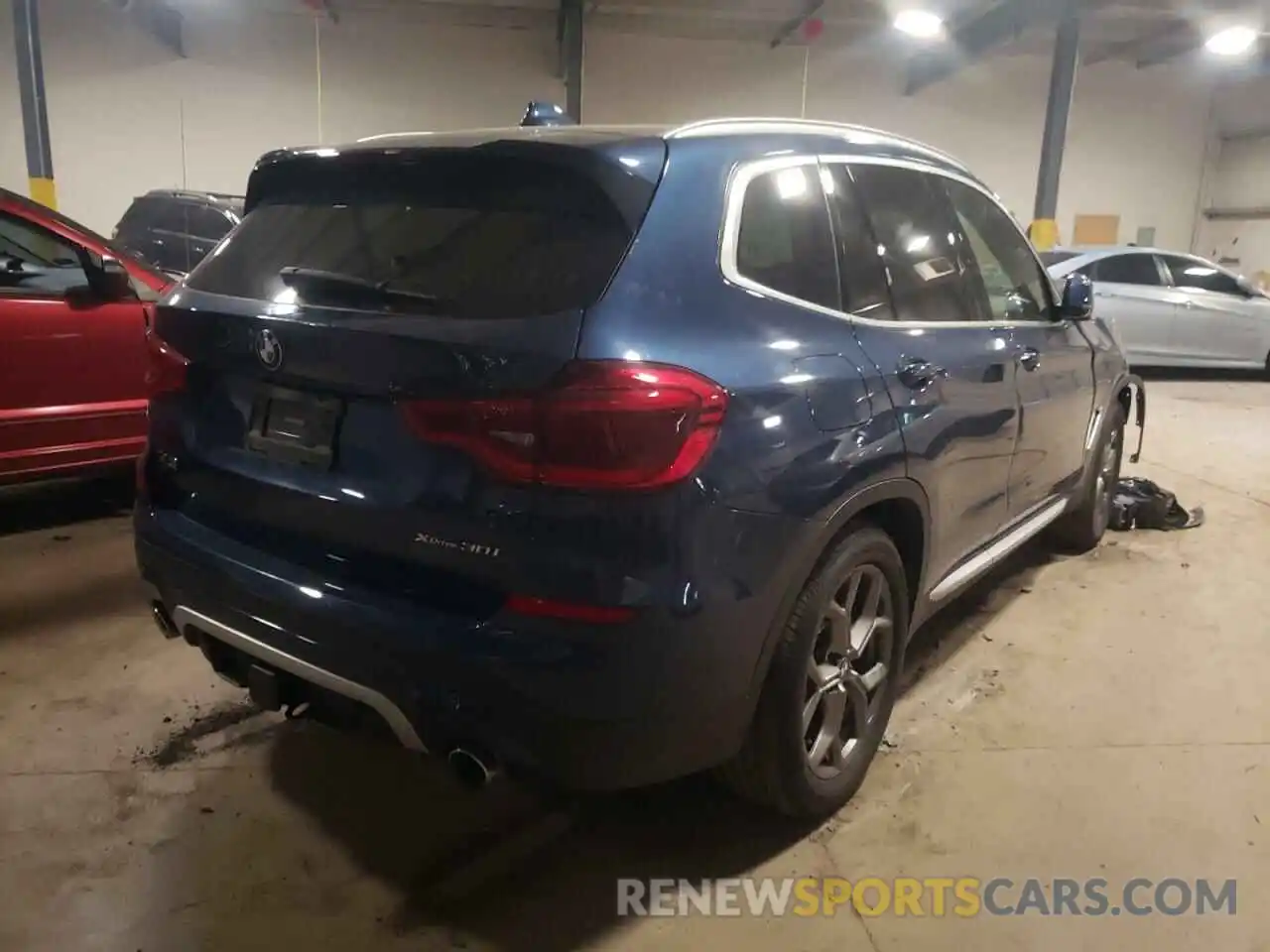 4 Фотография поврежденного автомобиля 5UXTY5C02M9D88009 BMW X3 2021