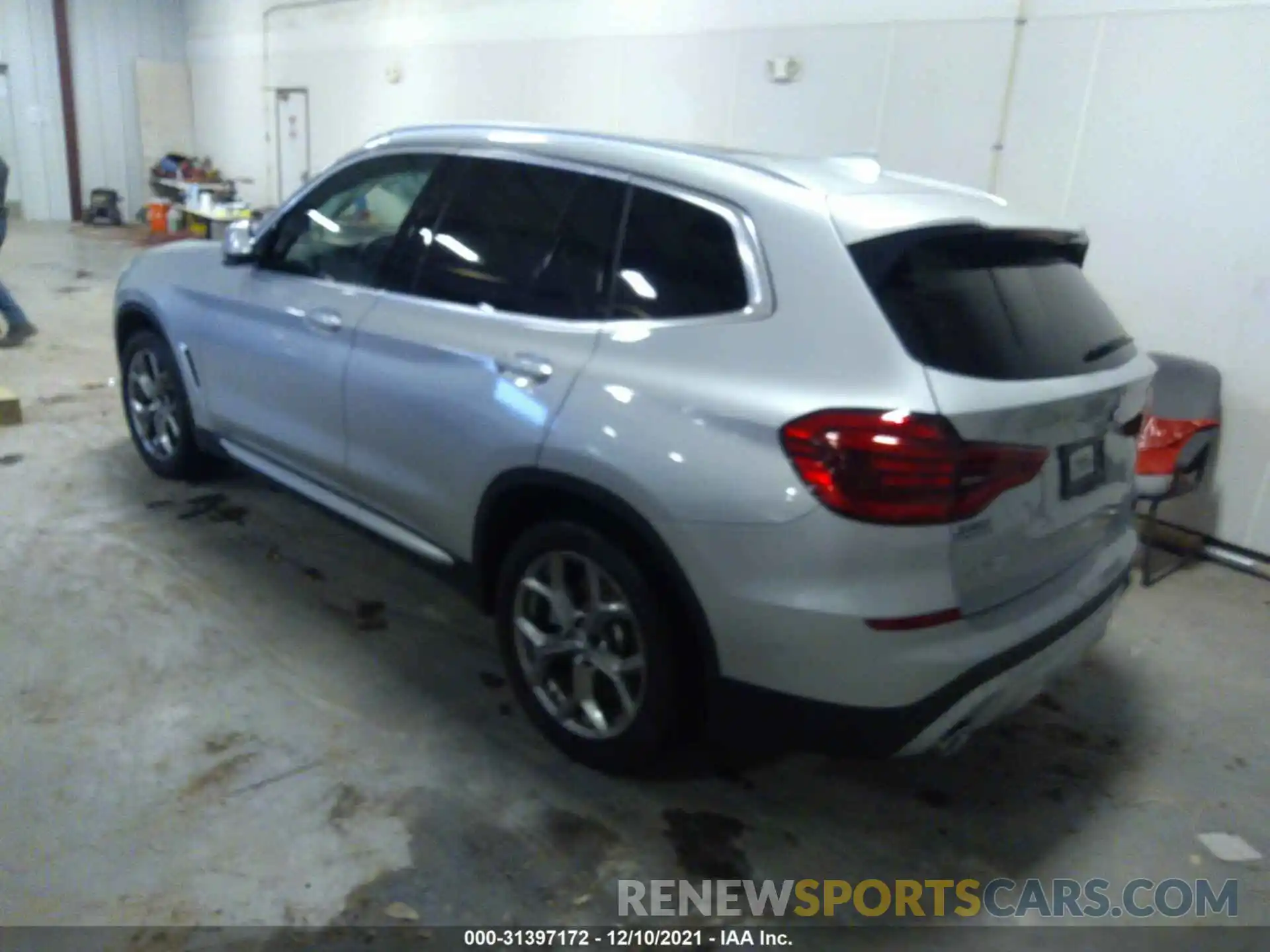 3 Photograph of a damaged car 5UXTY5C02M9F68297 BMW X3 2021