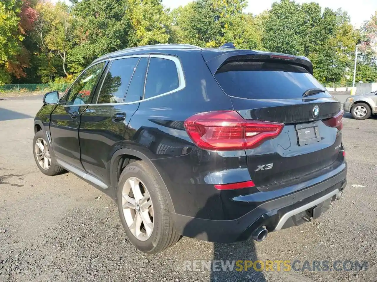 3 Photograph of a damaged car 5UXTY5C02M9G39983 BMW X3 2021