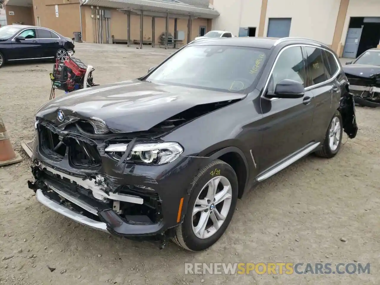 2 Photograph of a damaged car 5UXTY5C02M9H24788 BMW X3 2021