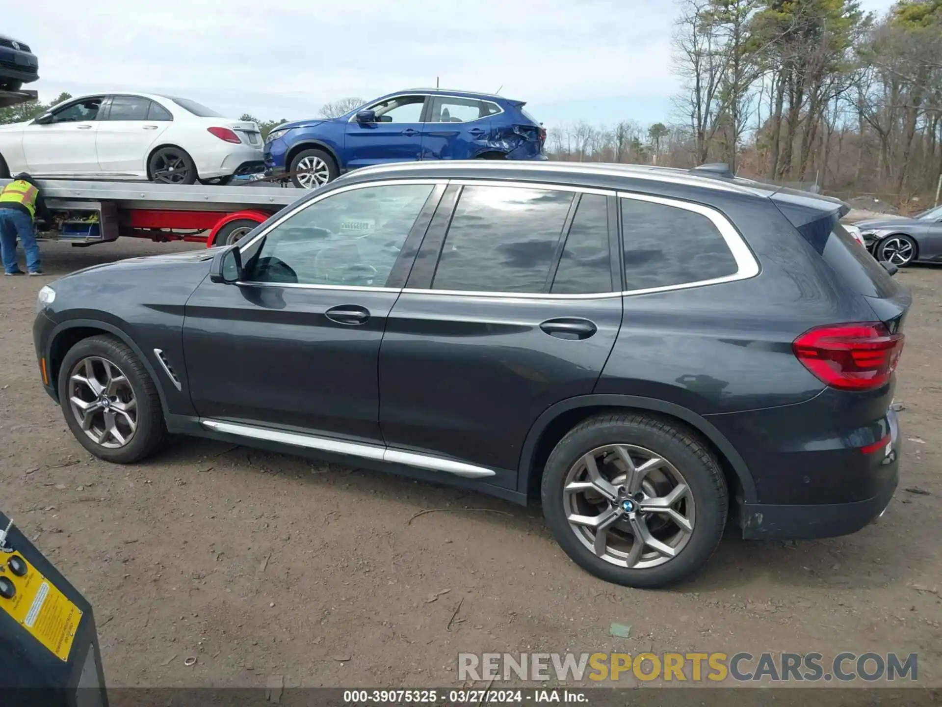 14 Photograph of a damaged car 5UXTY5C03M9D96961 BMW X3 2021