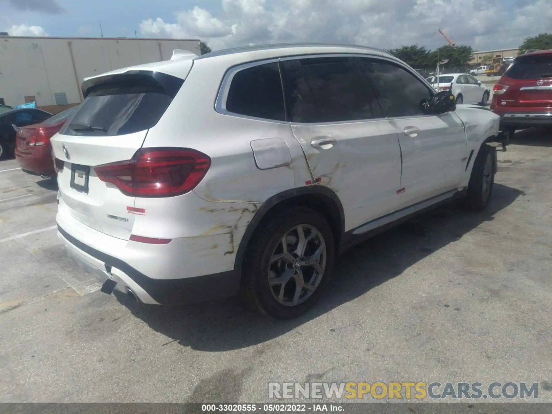 4 Photograph of a damaged car 5UXTY5C03M9E37458 BMW X3 2021