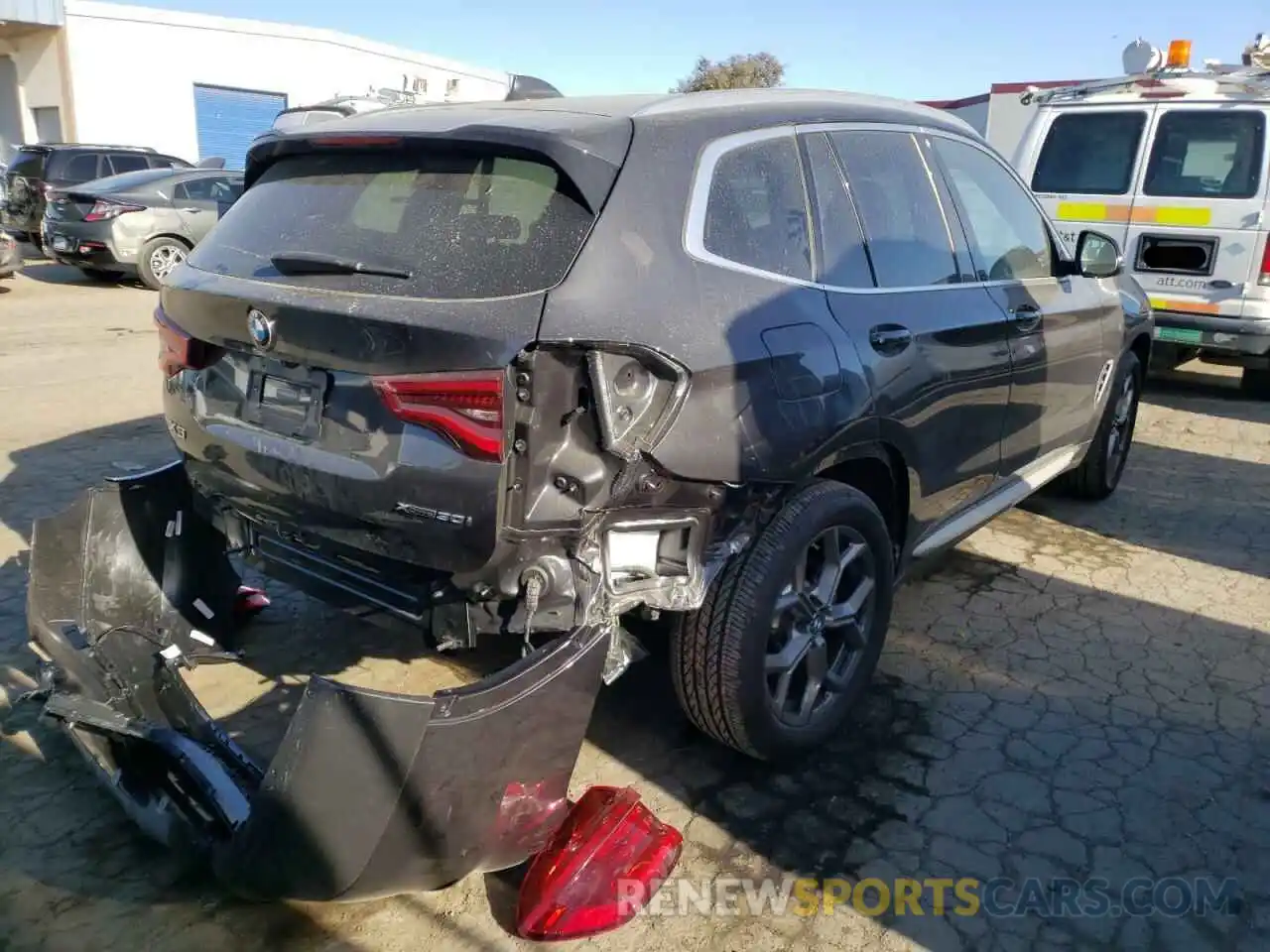 4 Photograph of a damaged car 5UXTY5C03M9F20372 BMW X3 2021