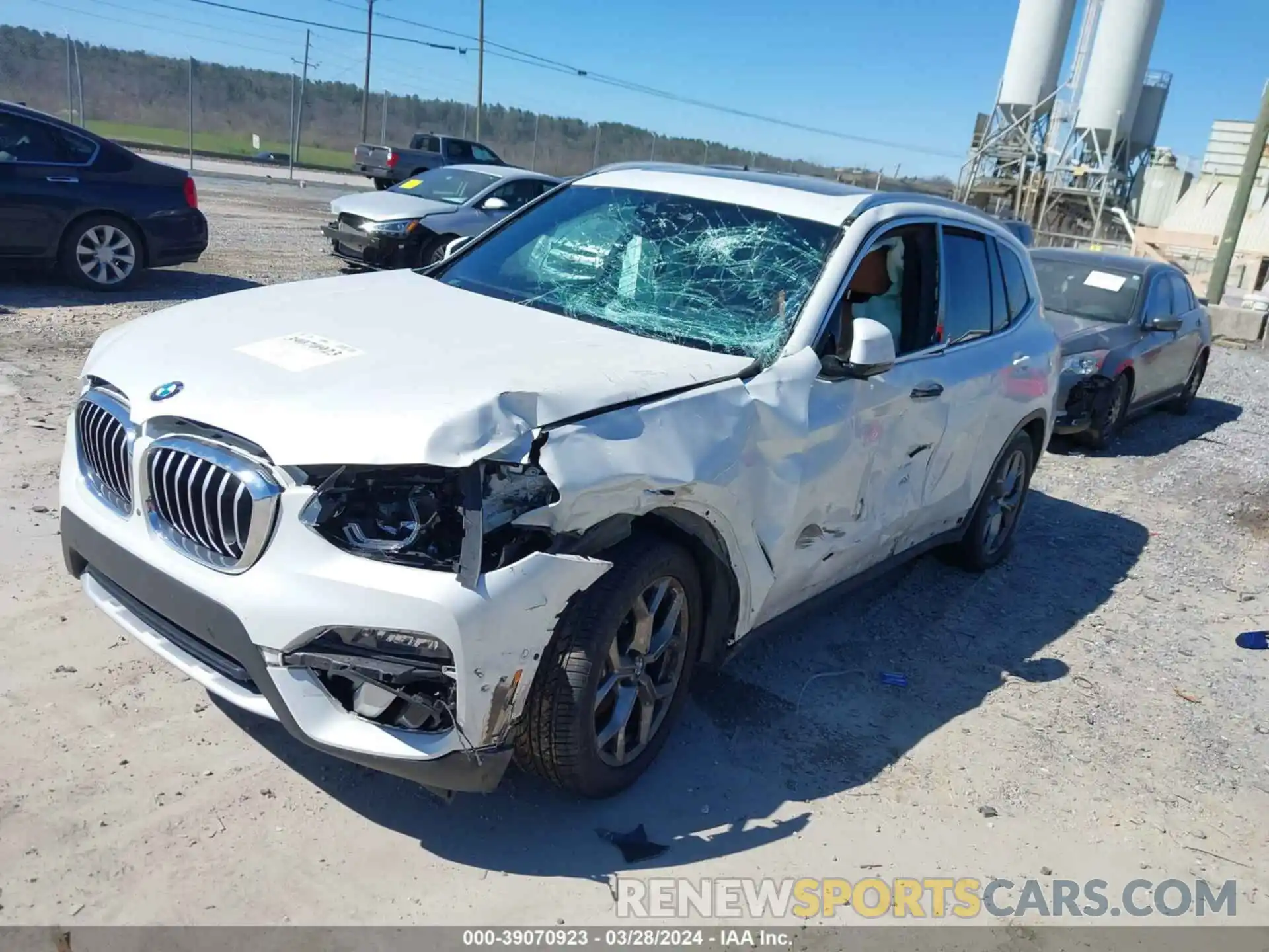 6 Photograph of a damaged car 5UXTY5C03M9F43070 BMW X3 2021