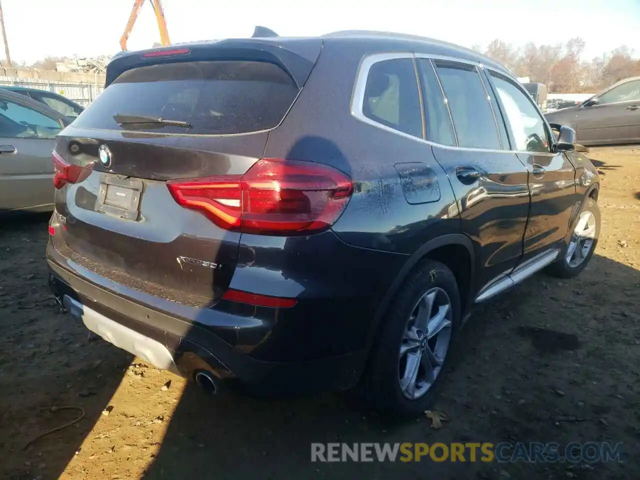 4 Photograph of a damaged car 5UXTY5C03M9H01360 BMW X3 2021