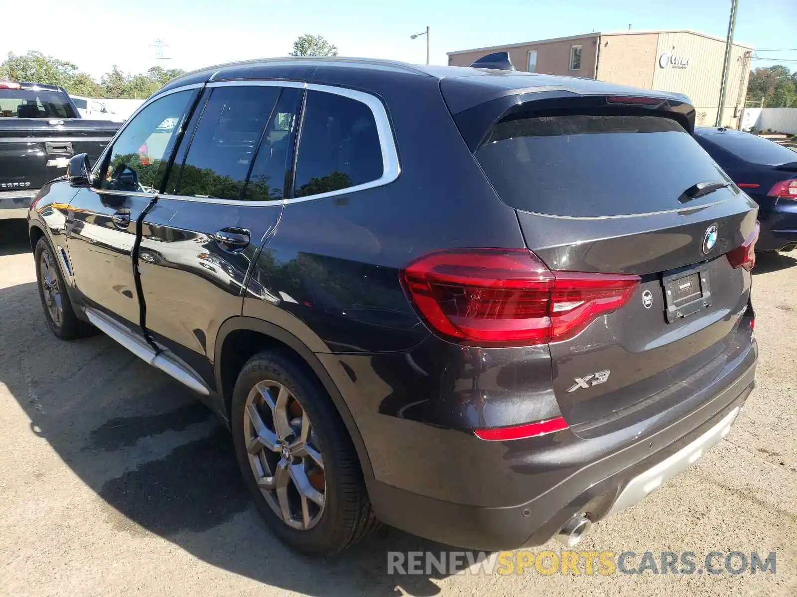 3 Photograph of a damaged car 5UXTY5C03M9H01486 BMW X3 2021