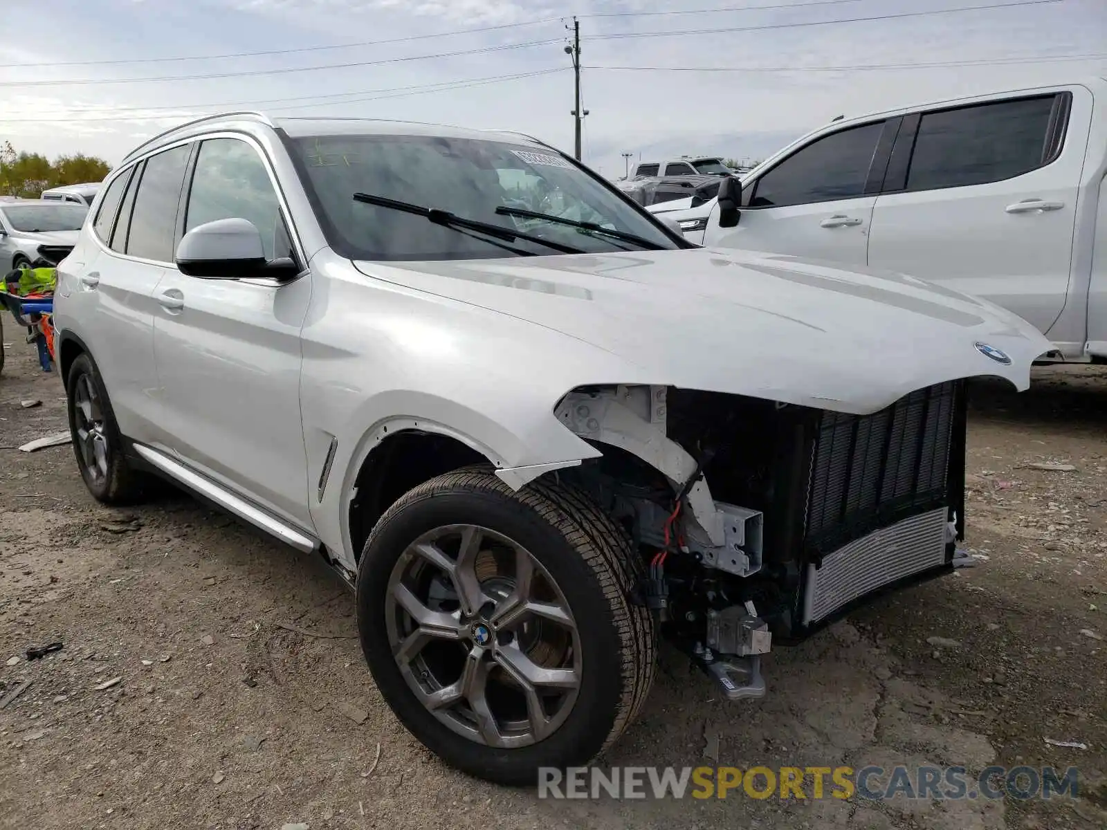 1 Photograph of a damaged car 5UXTY5C03M9H92176 BMW X3 2021