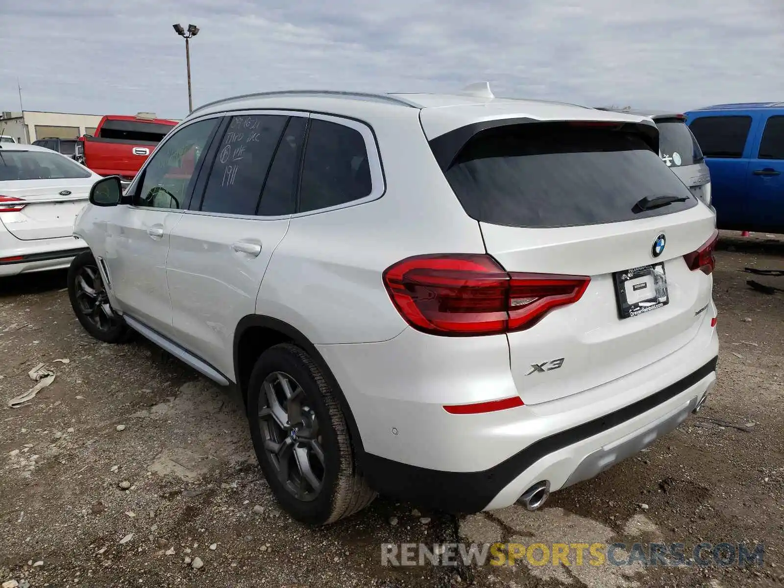 3 Photograph of a damaged car 5UXTY5C03M9H92176 BMW X3 2021