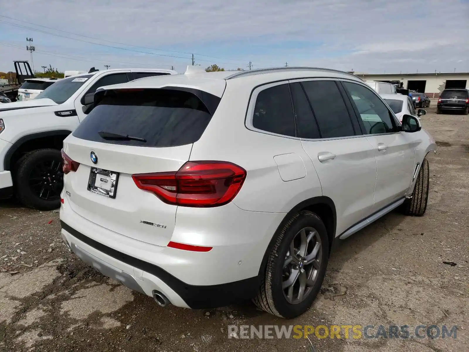 4 Фотография поврежденного автомобиля 5UXTY5C03M9H92176 BMW X3 2021