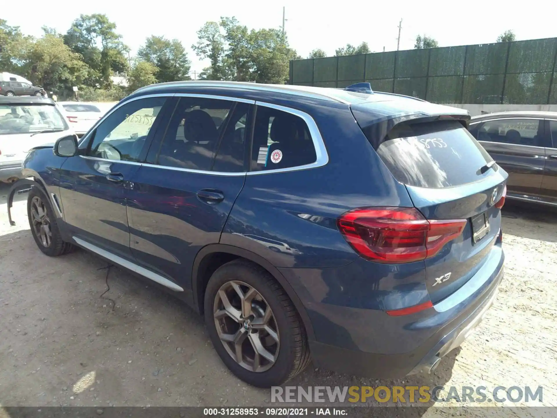 3 Photograph of a damaged car 5UXTY5C04M9E58285 BMW X3 2021