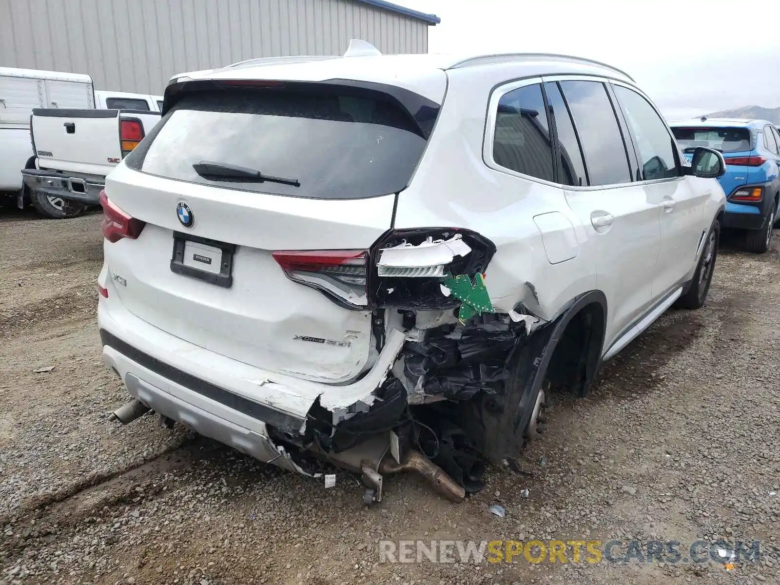 4 Photograph of a damaged car 5UXTY5C04M9F12782 BMW X3 2021