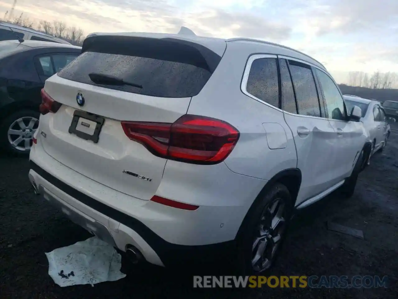 4 Photograph of a damaged car 5UXTY5C04M9F33356 BMW X3 2021