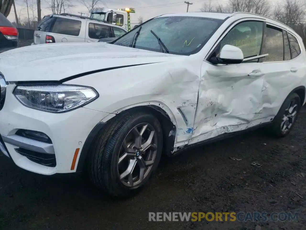 9 Photograph of a damaged car 5UXTY5C04M9F33356 BMW X3 2021