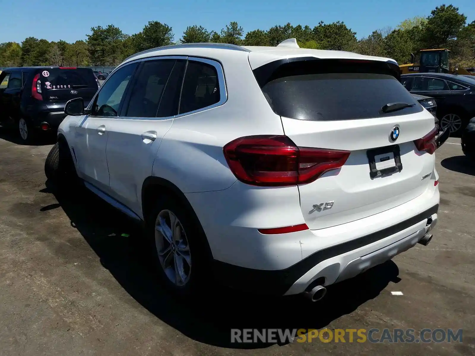 3 Photograph of a damaged car 5UXTY5C04M9F46480 BMW X3 2021