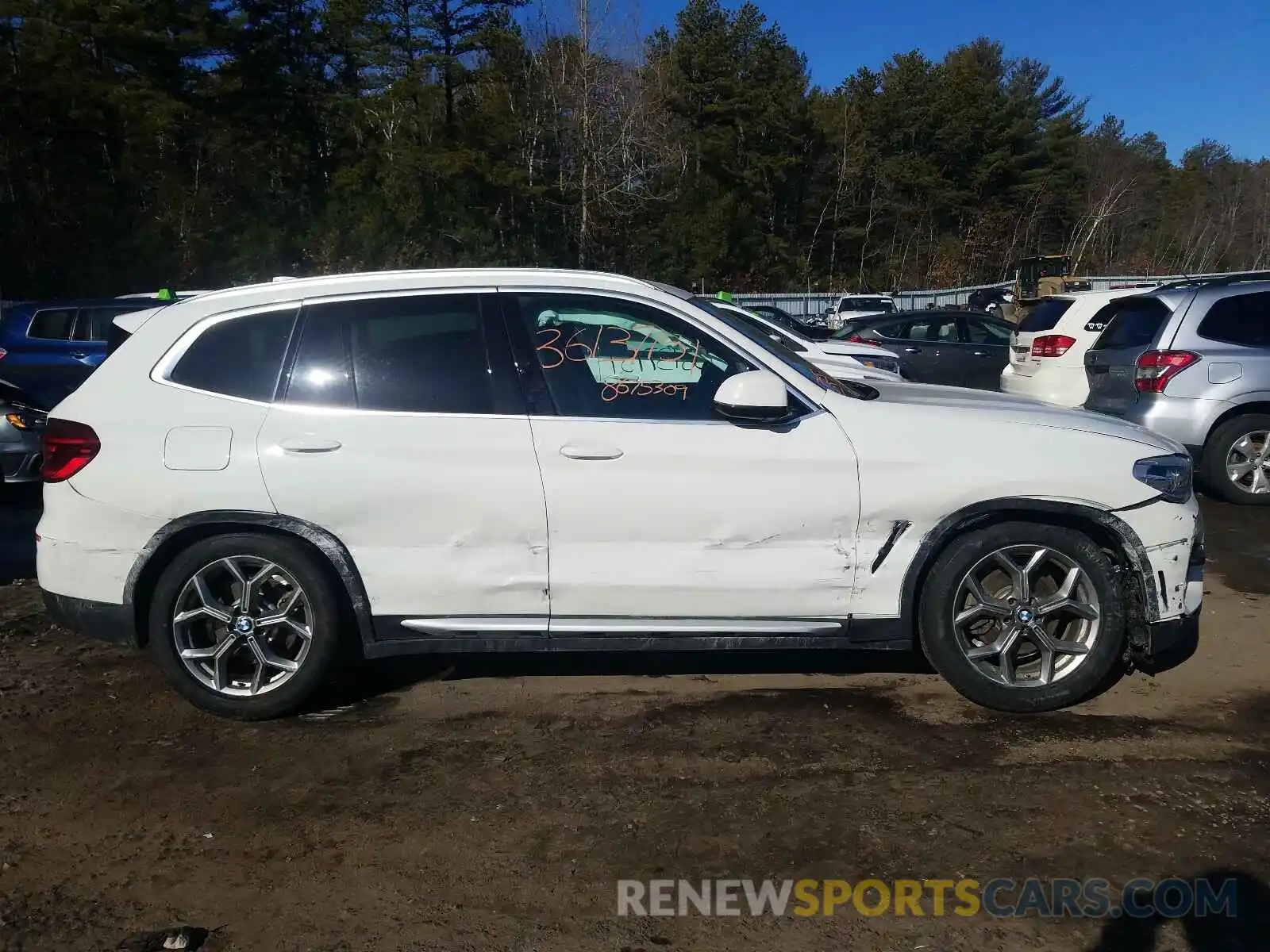 9 Photograph of a damaged car 5UXTY5C04M9F71976 BMW X3 2021