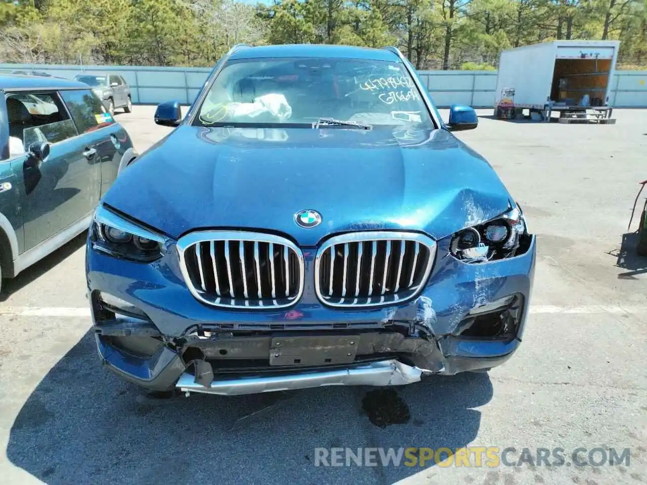 9 Photograph of a damaged car 5UXTY5C04M9G76694 BMW X3 2021