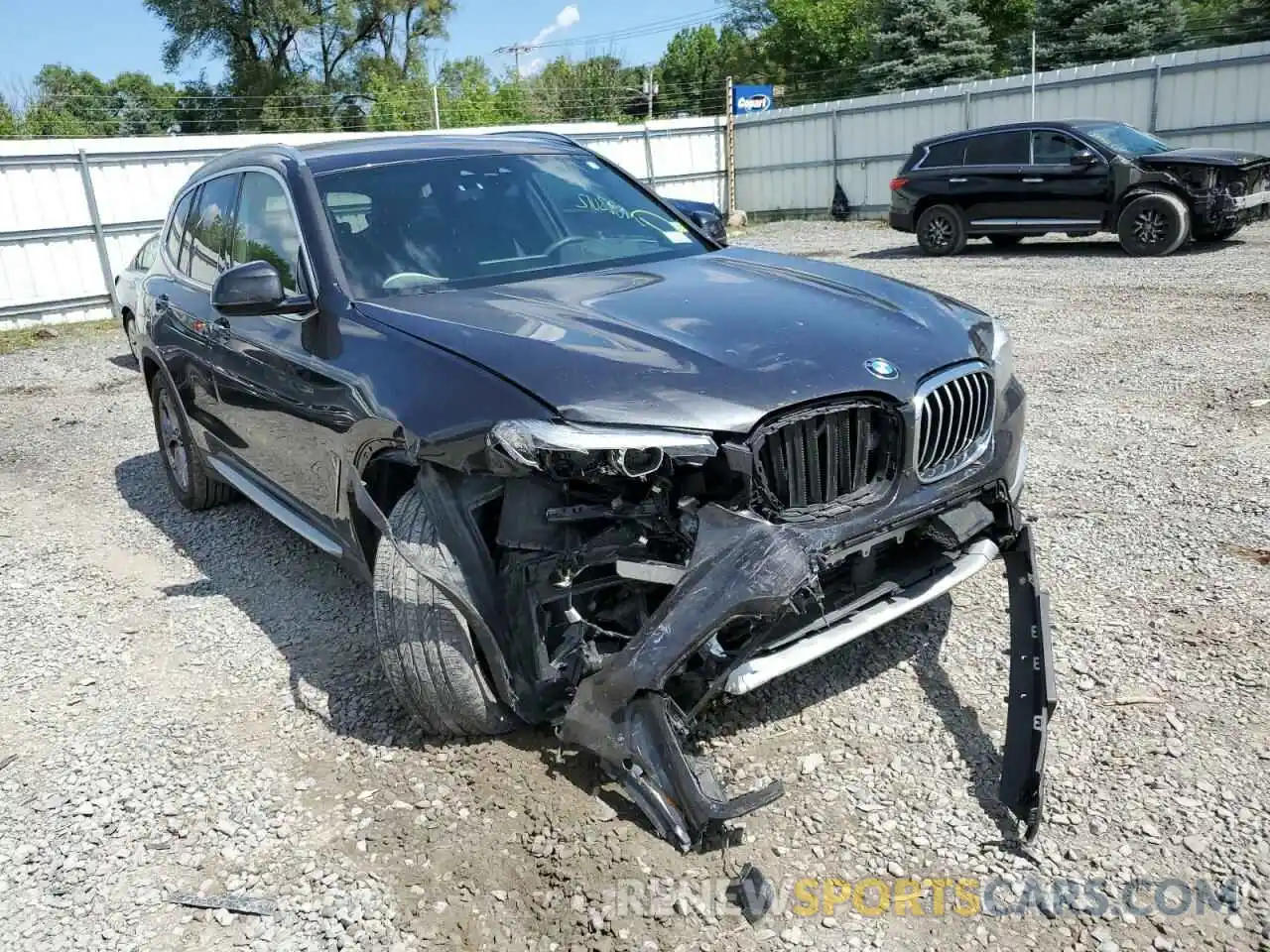 1 Photograph of a damaged car 5UXTY5C04M9H20600 BMW X3 2021