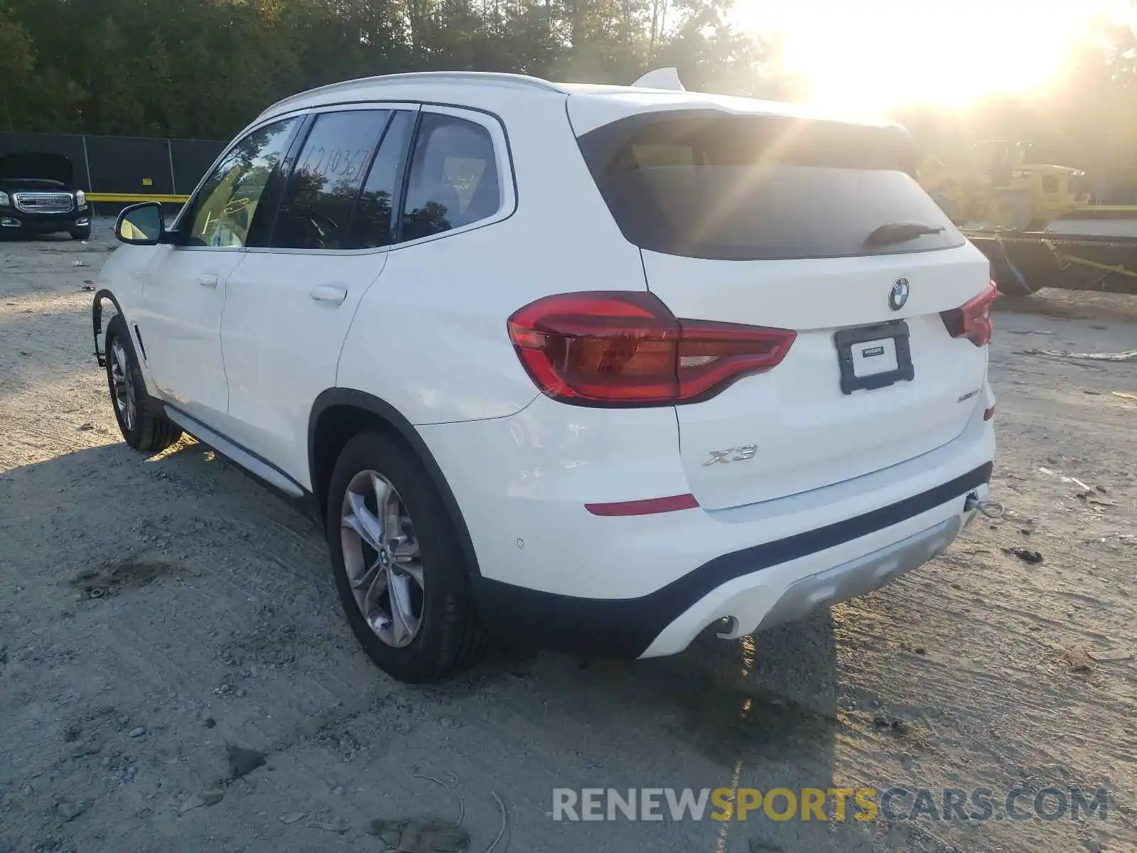 3 Photograph of a damaged car 5UXTY5C04M9H89285 BMW X3 2021