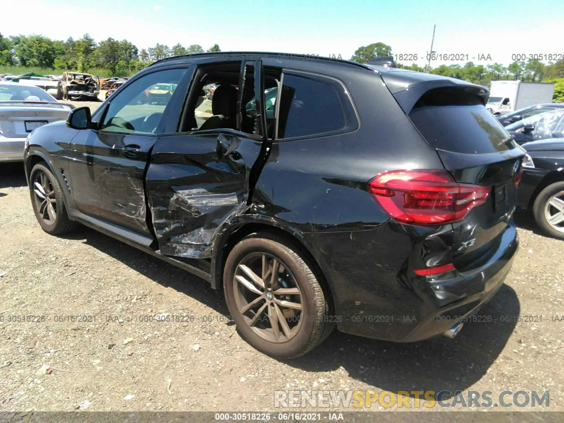 3 Photograph of a damaged car 5UXTY5C05M9D92071 BMW X3 2021