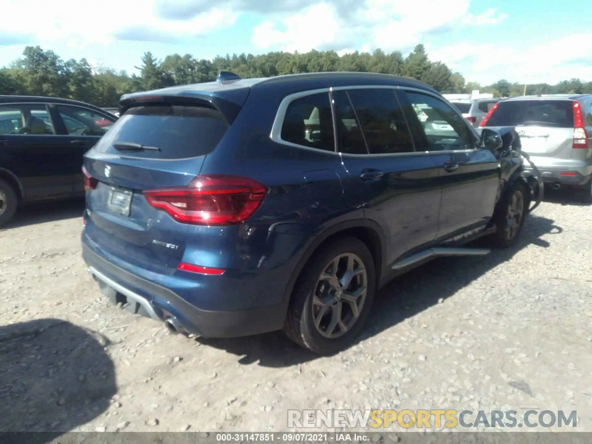 4 Photograph of a damaged car 5UXTY5C05M9F00513 BMW X3 2021