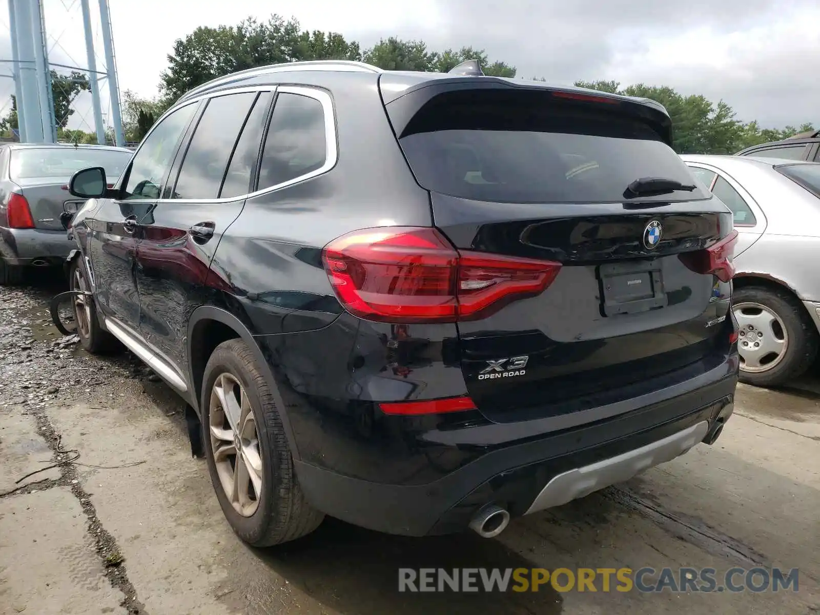 3 Photograph of a damaged car 5UXTY5C05M9F18204 BMW X3 2021