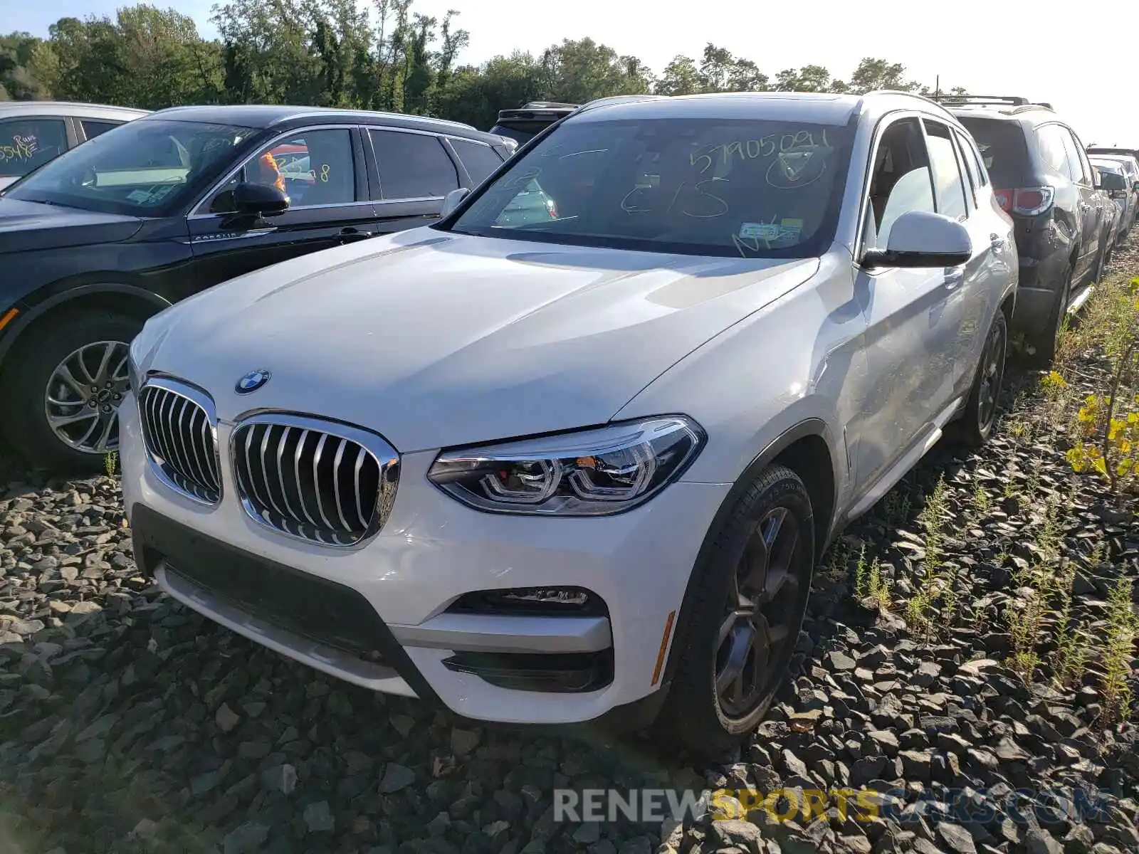 2 Фотография поврежденного автомобиля 5UXTY5C05M9F93209 BMW X3 2021