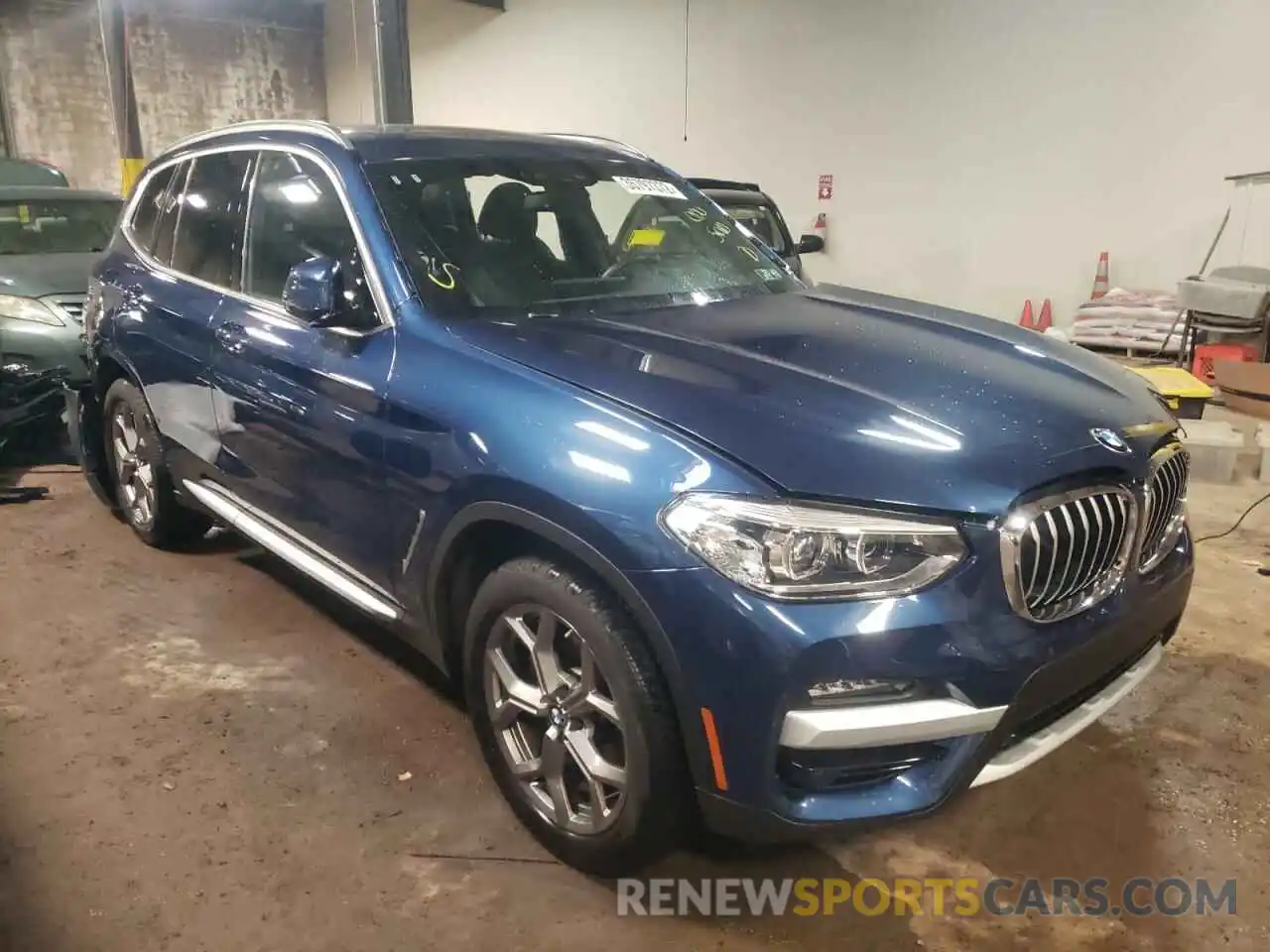 1 Photograph of a damaged car 5UXTY5C05M9G94668 BMW X3 2021