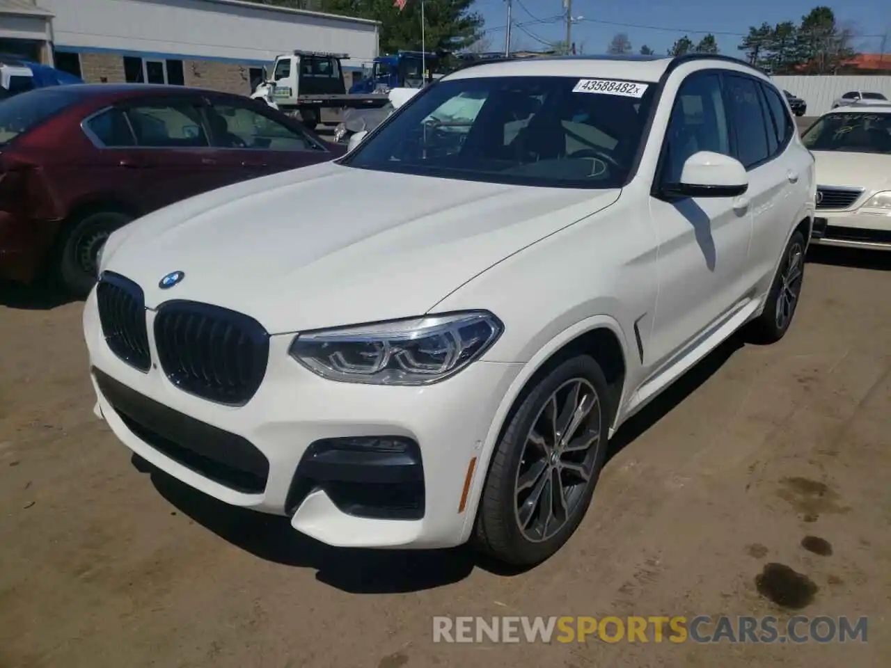 2 Photograph of a damaged car 5UXTY5C05M9H18905 BMW X3 2021