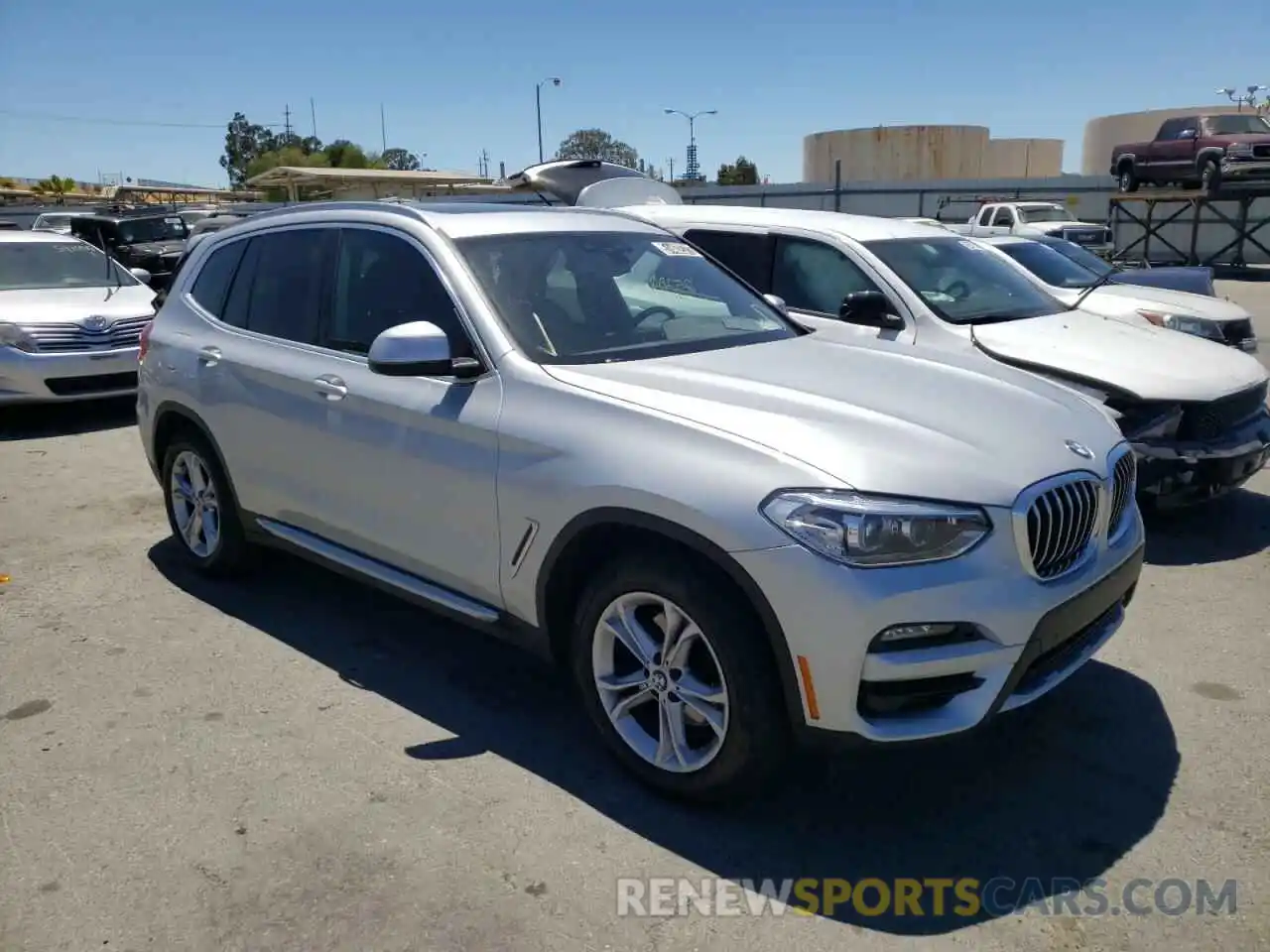 1 Photograph of a damaged car 5UXTY5C05M9H30228 BMW X3 2021